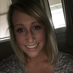 Meet your Posher, Adele